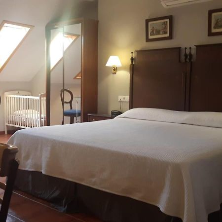 Hotel Iberia Plaza America Касерес Экстерьер фото